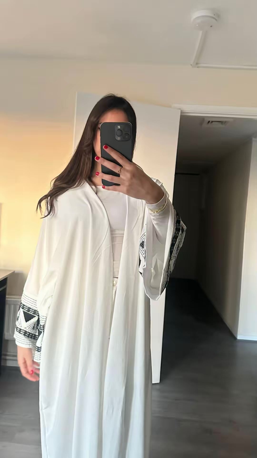 White abaya